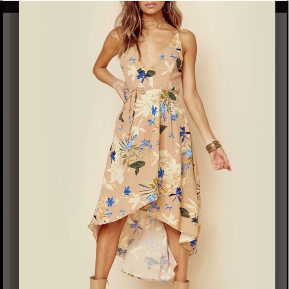 ASTR The Label asymmetrical wrap floral dress NWOT - Picture 3 of 8